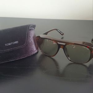 TOM FORD FENDER TF799